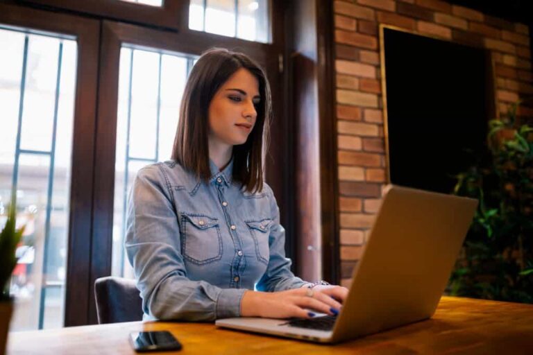 The Value of Hiring Businessly Copywriters for Ads